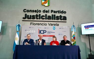 Alak, Pereyra y Watson encabezaron una jornada de formación política en Florencio Varela