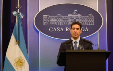 El Gobierno anunció una inversión privada de USD 800 millones para ampliar el sistema eléctrico del AMBA