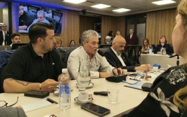 Remiseros en el Congreso: Alejandro Poli exigió a Uber y DiDi «pagar impuestos y registrar trabajadores»